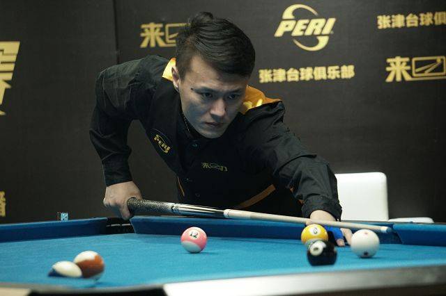 锋线与中场 锋线与中场