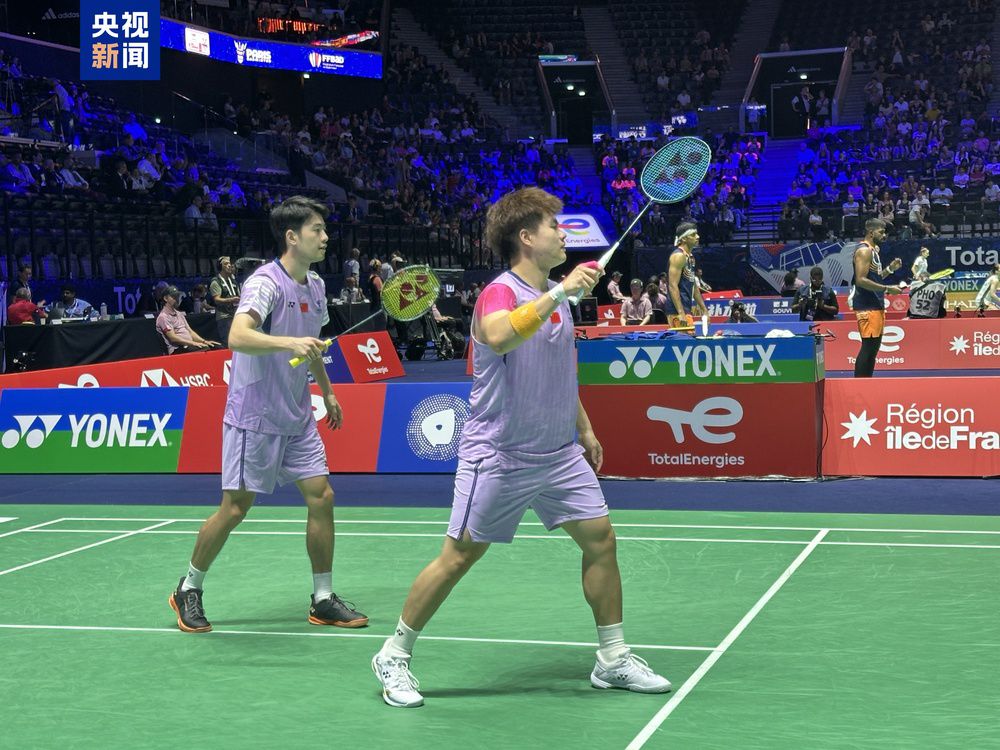 共同归化的 共同归化的