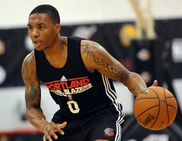 手的较量中 手的较量中